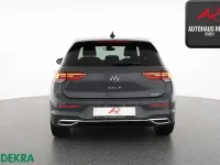 Gebraucht VW Golf VIII Style 131 PS (96 kW) 2024 Delfingrau Limousine