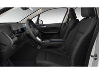 Gebraucht BMW 220 Active Tourer 156 PS (114 kW) 2025 Weiß Van / Kleinbus