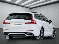 Gebraucht Volvo V60 253 PS (186 kW) 2021 Weiß Kombi