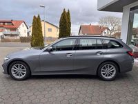 Gebraucht BMW 318 156 PS (114 kW) 2024 Grau Kombi