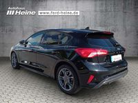 Gebraucht Ford Focus ST-Line 125 PS (91 kW) 2022 Agate black metallic Limousine