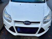 Gebraucht Ford Focus 103 PS (75 kW) 2014 Weiß Limousine