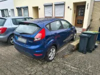 Gebraucht Ford Fiesta 95 PS (69 kW) 2014 Blau Kleinwagen