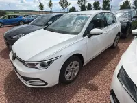 Gebraucht VW Golf VIII Life 131 PS (96 kW) 2023 Pure white Limousine