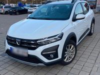 Gebraucht Dacia Sandero Stepway 101 PS (74 kW) 2022 Weiß Limousine
