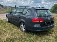 Usata VW Passat 140 CV (102 kW) 2012 Grigio Station wagon