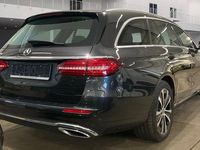 Gebraucht Mercedes E300 Avantgarde 194 PS (142 kW) 2021 Grau Limousine
