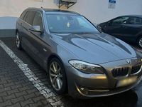 Gebraucht BMW 530 258 PS (189 kW) 2011 Grau Kombi