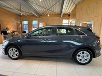 Neu Kia Ceed 140 PS (102 kW) 2026 Lunarsilber Kleinwagen