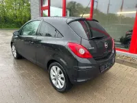 Gebraucht Opel Corsa Active 101 PS (74 kW) 2013 Schwarz Kleinwagen