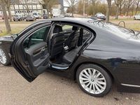 Gebraucht BMW 750 400 PS (294 kW) 2018 Schwarz Limousine
