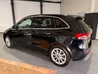 Gebraucht Mercedes B180 116 PS (85 kW) 2020 Schwarz Van / Kleinbus