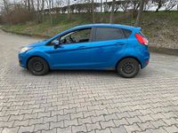 Gebraucht Ford Fiesta Trend 75 PS (55 kW) 2013 Blau Kleinwagen