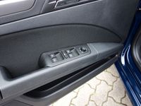 Gebraucht Skoda Superb Active 105 PS (77 kW) 2015 Blau Kombi