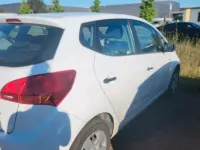 Gebraucht Kia Venga 90 PS (66 kW) 2012 Weiß Kleinwagen