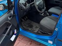 Gebraucht Ford Fiesta 70 PS (51 kW) 2005 Blau Kleinwagen