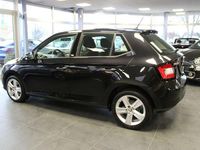 Gebraucht Skoda Fabia Cool Edition 60 PS (44 kW) 2016 Schwarz Limousine