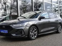 Używany Ford Focus ST-Line 155 KM (114 kW) 2024 Czerwony Kombi