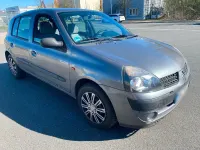 Używany Renault Clio II 75 KM (55 kW) 2002 Szary Hatchback