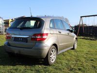 Gebraucht Mercedes B170 116 PS (85 kW) 2005 Grau Van / Kleinbus