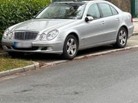 Gebraucht Mercedes 220 Elegance 150 PS (110 kW) 2002 Silber Limousine