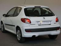 Gebraucht Peugeot 206 Basis 75 PS (55 kW) 2009 Blanc banquise Limousine