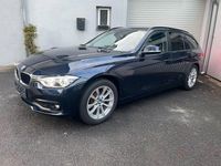 Gebraucht BMW 330 Advantage 258 PS (189 kW) 2015 Blau Kombi