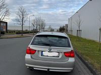 Gebraucht BMW 320 184 PS (135 kW) 2012 Silber Kombi