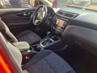 Gebraucht Nissan Qashqai 130 PS (95 kW) 2017 Rot SUV