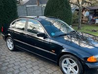 Gebraucht BMW 320 150 PS (110 kW) 2000 Schwarz Limousine