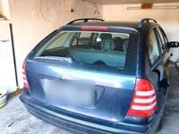 Gebraucht Mercedes C180 122 PS (89 kW) 2001 Blau Kombi