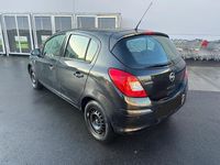 Gebraucht Opel Corsa Active 87 PS (63 kW) 2013 Schwarz Limousine