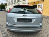Gebraucht Ford Focus Ghia 116 PS (85 kW) 2005 Silber Limousine