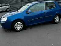 Gebraucht VW Golf V 75 PS (55 kW) 2004 Blau Kleinwagen