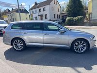 Używany VW Passat Highline 220 KM (161 kW) 2018 Srebrny Kombi