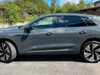 Gebraucht Audi Q8 e-tron Advanced 300 kW (408 PS) 2023 Grau SUV