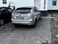 Gebraucht Ford Focus 101 PS (74 kW) 2011 Silber Limousine