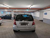 gebraucht Mercedes A200 /AUTOMATIK/NAVI/PDC/ TÜV NEU