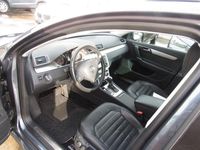 Gebraucht VW Passat Highline 140 PS (102 kW) 2012 Grau Kombi