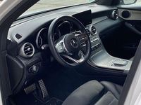 Gebraucht Mercedes GLC200 AMG line Plus 197 PS (144 kW) 2022 Weiß SUV