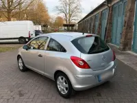 Usado Opel Corsa 80 HP (58 kW) 2009 Prateado Citadino