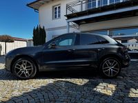 Gebraucht Porsche Macan 265 PS (194 kW) 2023 Vulkangrau SUV