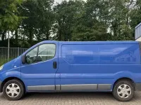 Gebraucht Renault Trafic 90 PS (66 kW) 2012 Blau (blau) Van / Kleinbus