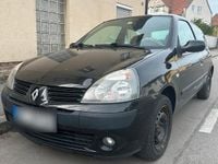 Second-hand Renault Clio 75 CP (55 kW) 2004 Negru Hatchback