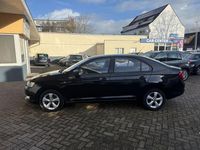 Gebraucht Skoda Rapid Active 105 PS (77 kW) 2013 Schwarz Kleinwagen
