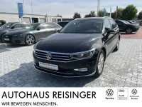 Gebraucht VW Passat Elegance 150 PS (110 kW) 2021 Deep black perleffekt Kombi