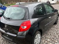 gebraucht Renault Clio III 1,2 Benzin