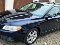 Gebraucht Volvo V70 163 PS (119 kW) 2008 Blau Kombi