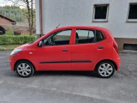Gebraucht Hyundai i10 69 PS (50 kW) 2013 Rot Kleinwagen
