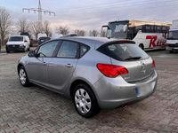 Gebraucht Opel Astra Edition 140 PS (102 kW) 2010 Grau Kleinwagen